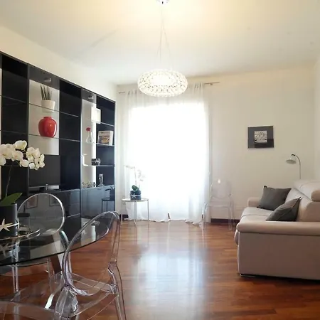 Smart House Apartment *