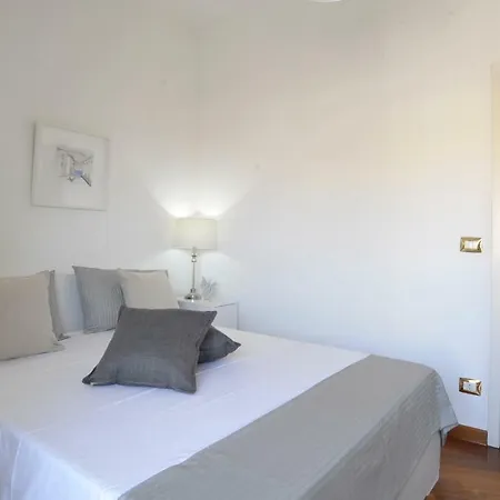 Smart House Апартаменты *